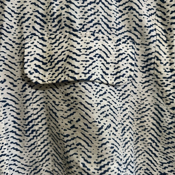 Banana Republic cap sleeve button-front top with a abstract pattern XL - Picture 4 of 5